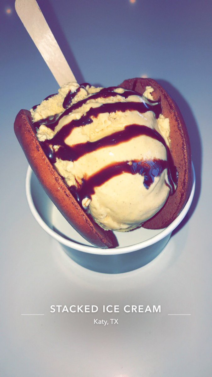 StackedIceCream's tweet photo. #OnlyAtStacked https://t.co/lhLlzeAz4J