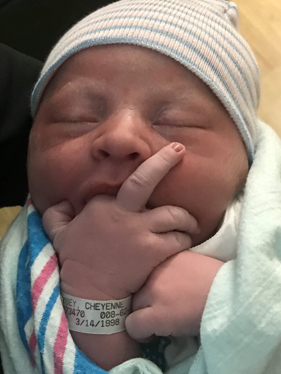 cheylee13's tweet photo. 8 lbs 7 oz &amp; 19 1/2 in. of pure perfection. Welcome to the world Jaxx Emerson Cable. You are a miracle💙👶🏻 https://t.co/V7v7HvyUXu