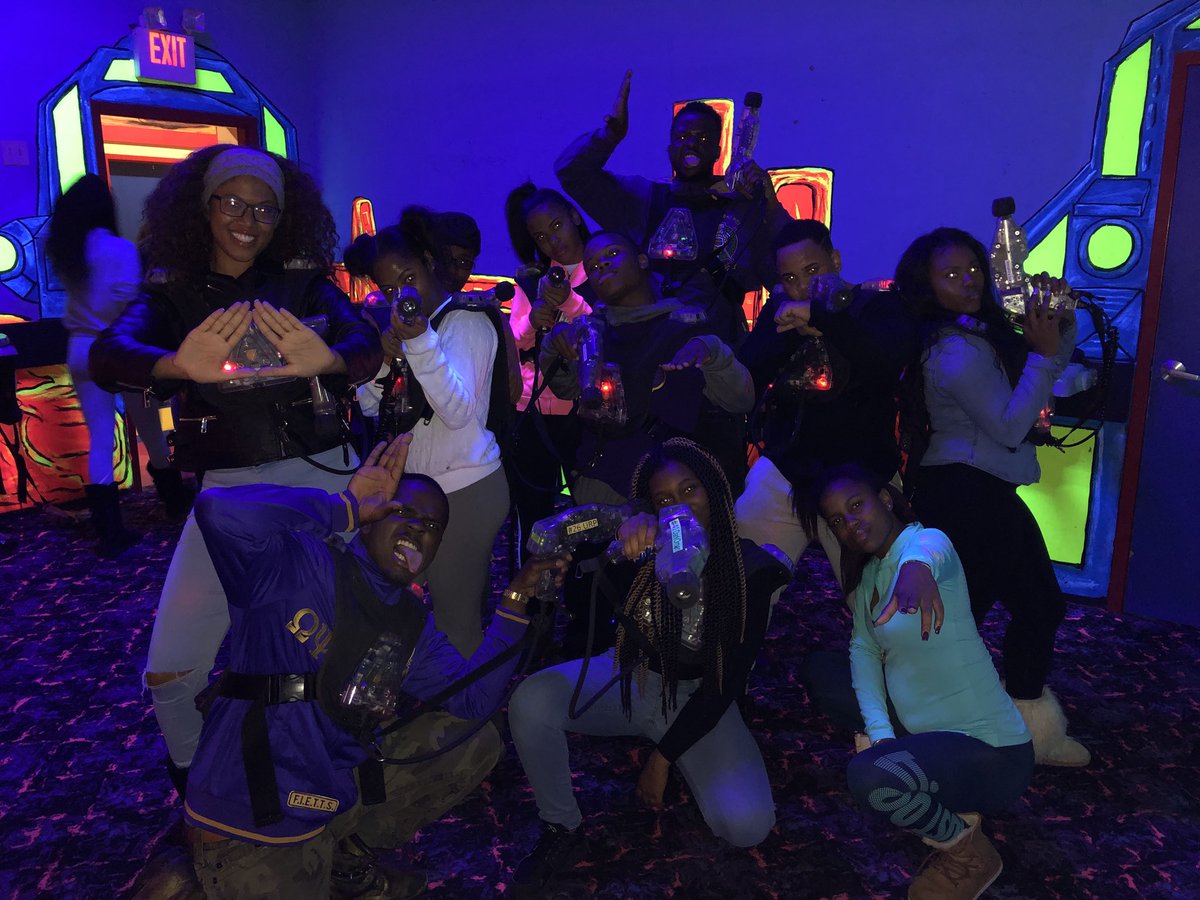 EmuQues's tweet photo. Laser tag was massive⚡️thanks to everyone who came owt! #QueWeek2k17 #emu https://t.co/JmRKFMTzV6