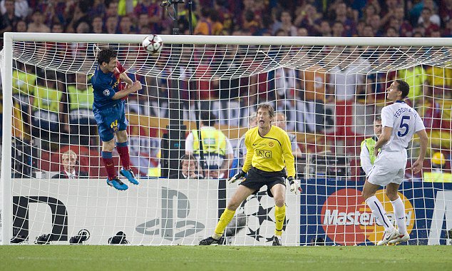 2018FIFAfever's tweet photo. Top Ten Head Goals in #Football https://t.co/CMsFUT2SLM #HeadGoals #FIFA @Lionel_Messi @ChristianoRonld @Persie_Official #HeadGoals #FIFAWorldCup https://t.co/z8rRB6YKgF