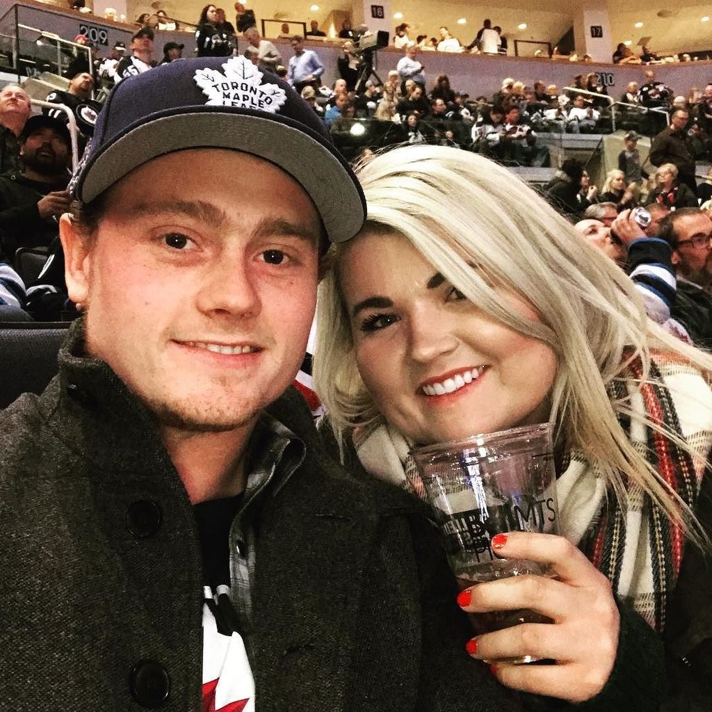 TylerWClarke's tweet photo. Oytes 🐕 N’ Jets 🛩 with Middle Sis 😘 #hawerchuk #jets #oytes #bigW https://t.co/UXe7cQ8isu