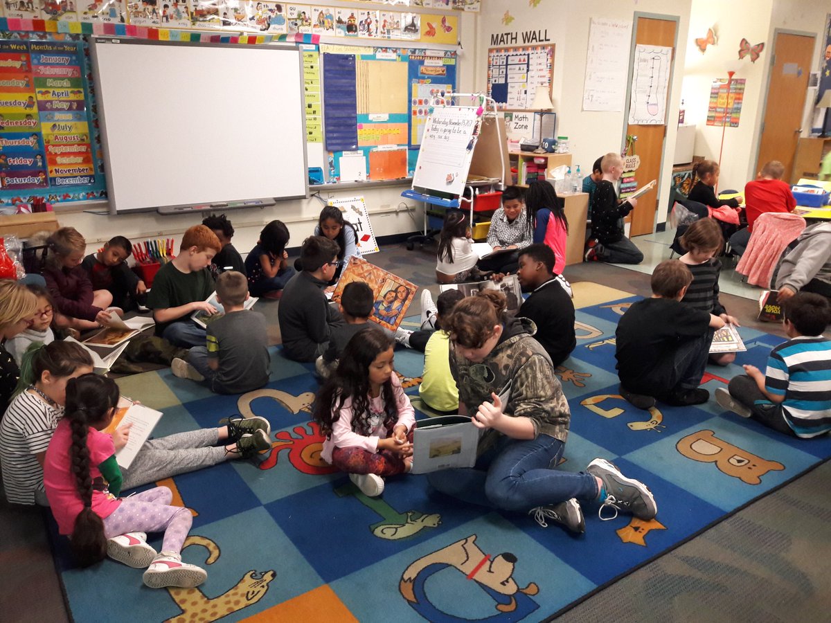 ReneeKVirtual's tweet photo. Mrs. Nixon's class had the pleasure of reading books by Eve Bunting to Mrs. Mendoza's Kindergarten class.
#ReadingBuddies #PracticingFluency
#FosteringALoveOfReading
#EveBuntingTop100Authors
#ISDstrong 
#5thGrade 
#Korte https://t.co/aLD32QIJhH