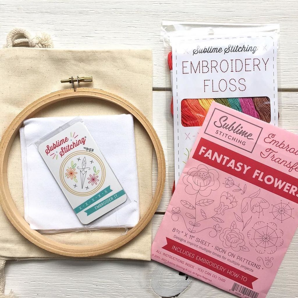 Snuggly_Monkey's tweet photo. Late night embroidery kit assembly - holiday craft market prep is in full swing! .
.
.
.
.
 #snugglymonkey #shopsn… https://t.co/8qcvN15tEV https://t.co/dXf8Qhr2BA