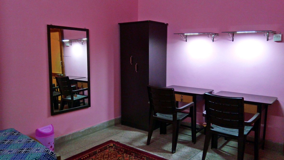 Stayforyouindia's tweet photo. #stay4u #PayingGuest #Female #Allahabad
Visit: https://t.co/6gGeMweVRM https://t.co/nv88mDJg5M