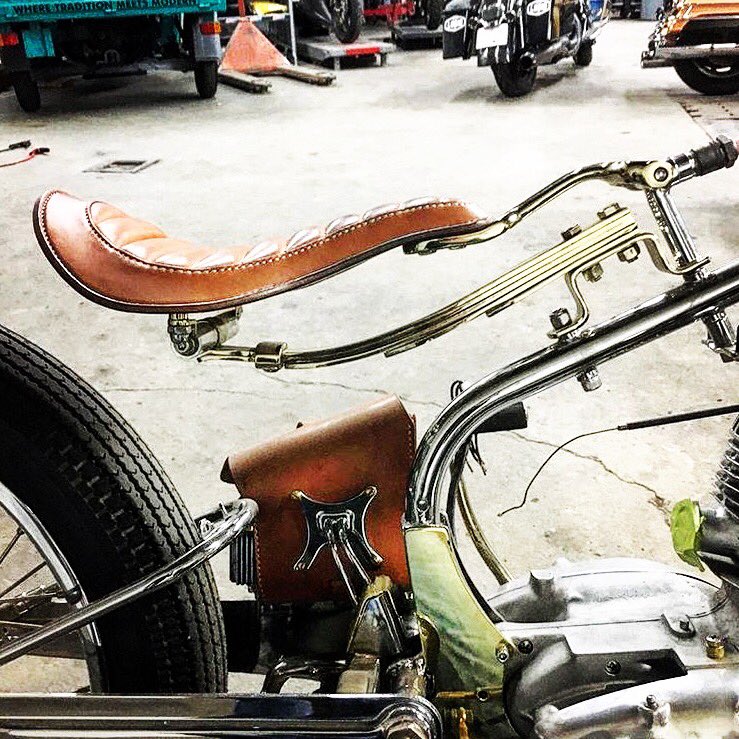 ace_miyazaki's tweet photo. Seat & Tool bag
Ship to Canada
#harleydavidson #harleychoppers #vintageharley #vintagemotorcycle #motorcyclebuilt #motorcycle #customseat #custombike #custommotorcycle #handmade #backdropseat #backdropleathers https://t.co/hYOrjF6Wdi