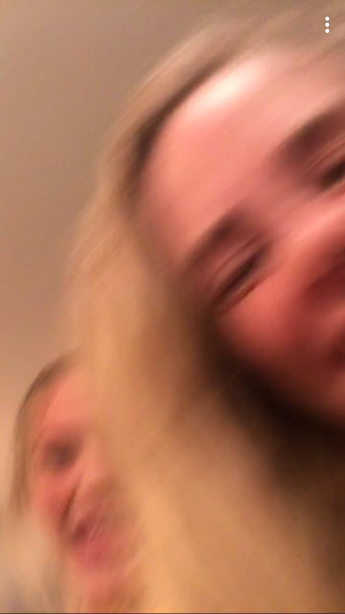 LibbyStorts's tweet photo. Hbd to my girl yillian😩😩❤️ thx for all the laughs, can't wait for many more👩‍❤️‍👩 #squadpics https://t.co/9YPpYCQ6qH