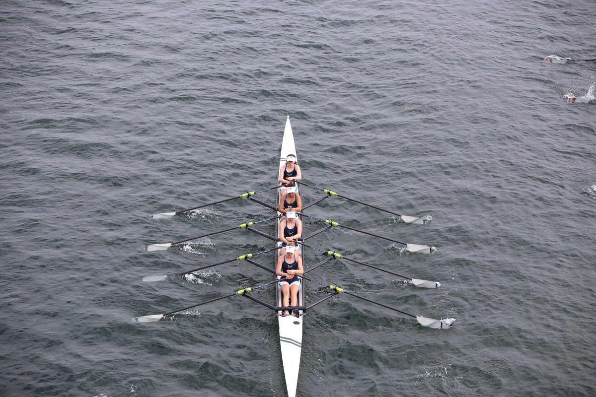 xavierprepcrew's tweet photo. @xcpgatorsports Amazing job to all those who raced on Sunday in the San Diego Fall Classic regatta for Xavier!! Great job to both teams https://t.co/sGO7PGhzRf