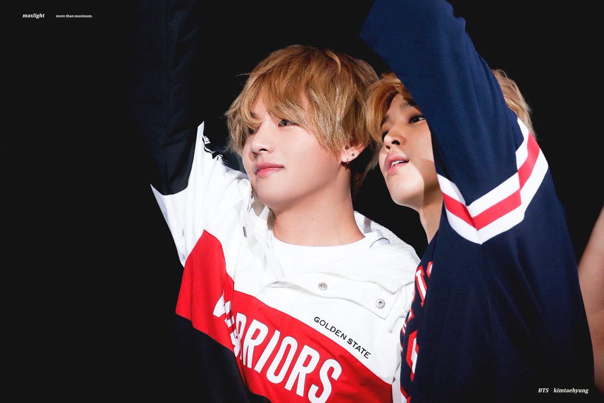 BtsVanesa's tweet photo. "Amo su amistad." 💖🍃

#Taehyung.
#Jimin.
#TaeMin.
#TaeChim.
#Vmin.

@BTS_twt https://t.co/x9BMi4944z