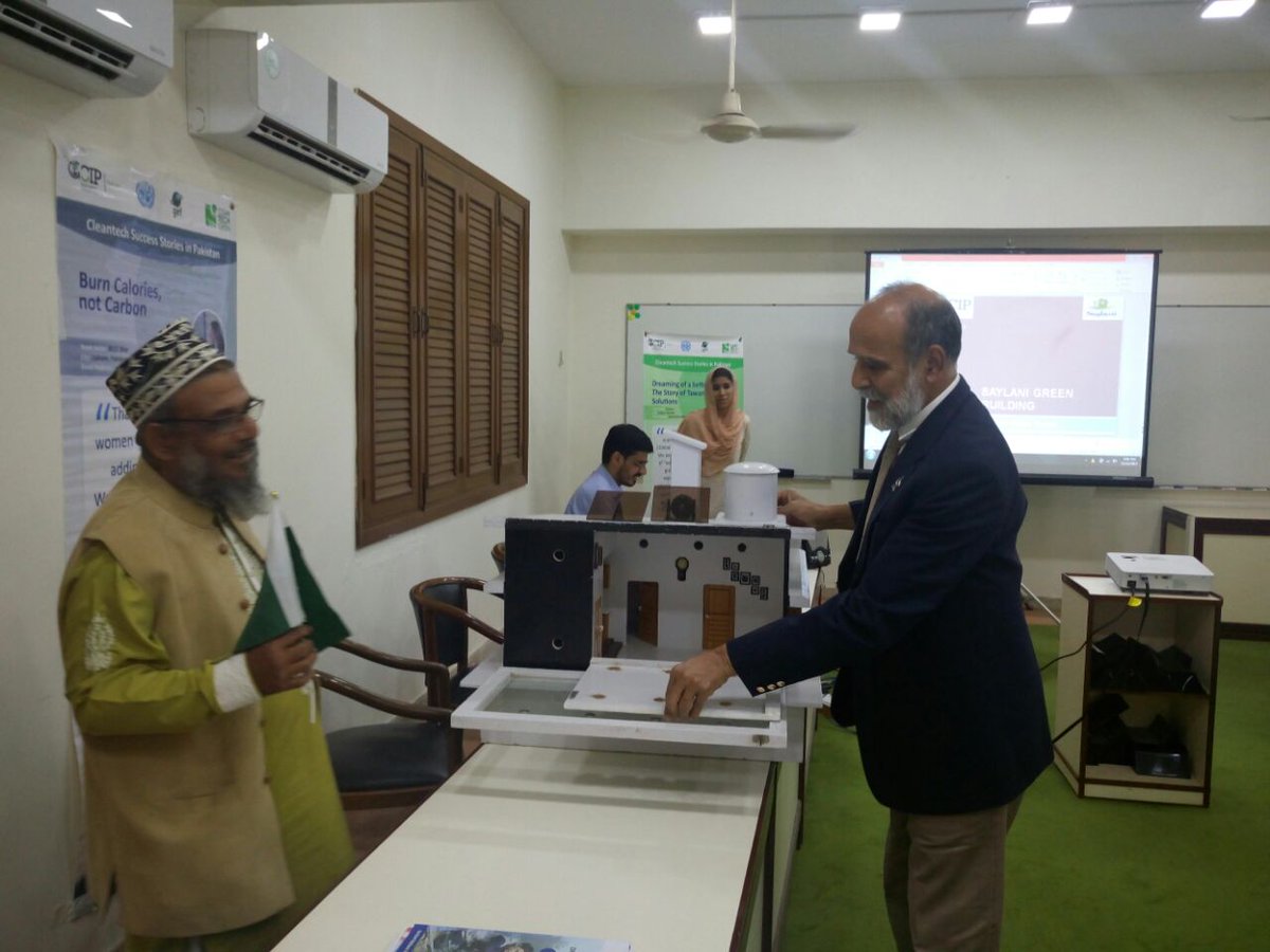 UNIDO_Pakistan's tweet photo. Building Green innovative homes with low cost solutions2provide sustainable livelihood #Innovator #KHI @UNIDO @theGEF #GCIPpk @NadiaAftabS https://t.co/RpTko7ndZZ
