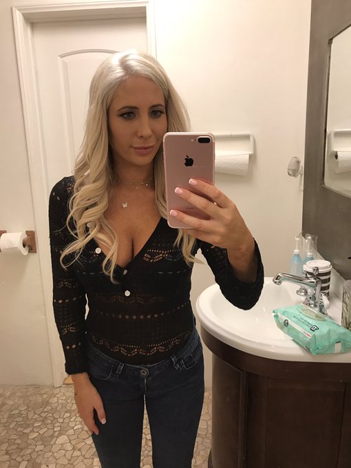 Such a fun day on set for @StormyDaniels ❤️🙏🏼🔥#wicked https://t.co/DKP89Y7NDC<a class="tags" href="/tag/stormydaniels">@stormydaniels</a><a href="/tag/wicked"class="tags">#wicked</a>