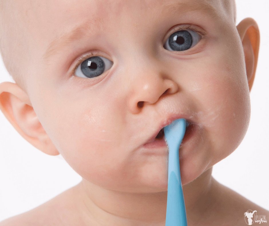 UpliftingMayhem's tweet photo. All your questions about how to care for your child's baby teeth are answered! Fabulous resource your family can utilize! Check it out! #brushandfloss #ad #babyteeth #careforbabyteeth https://t.co/MSOrkMnhY5 https://t.co/6Amp6iP3oV