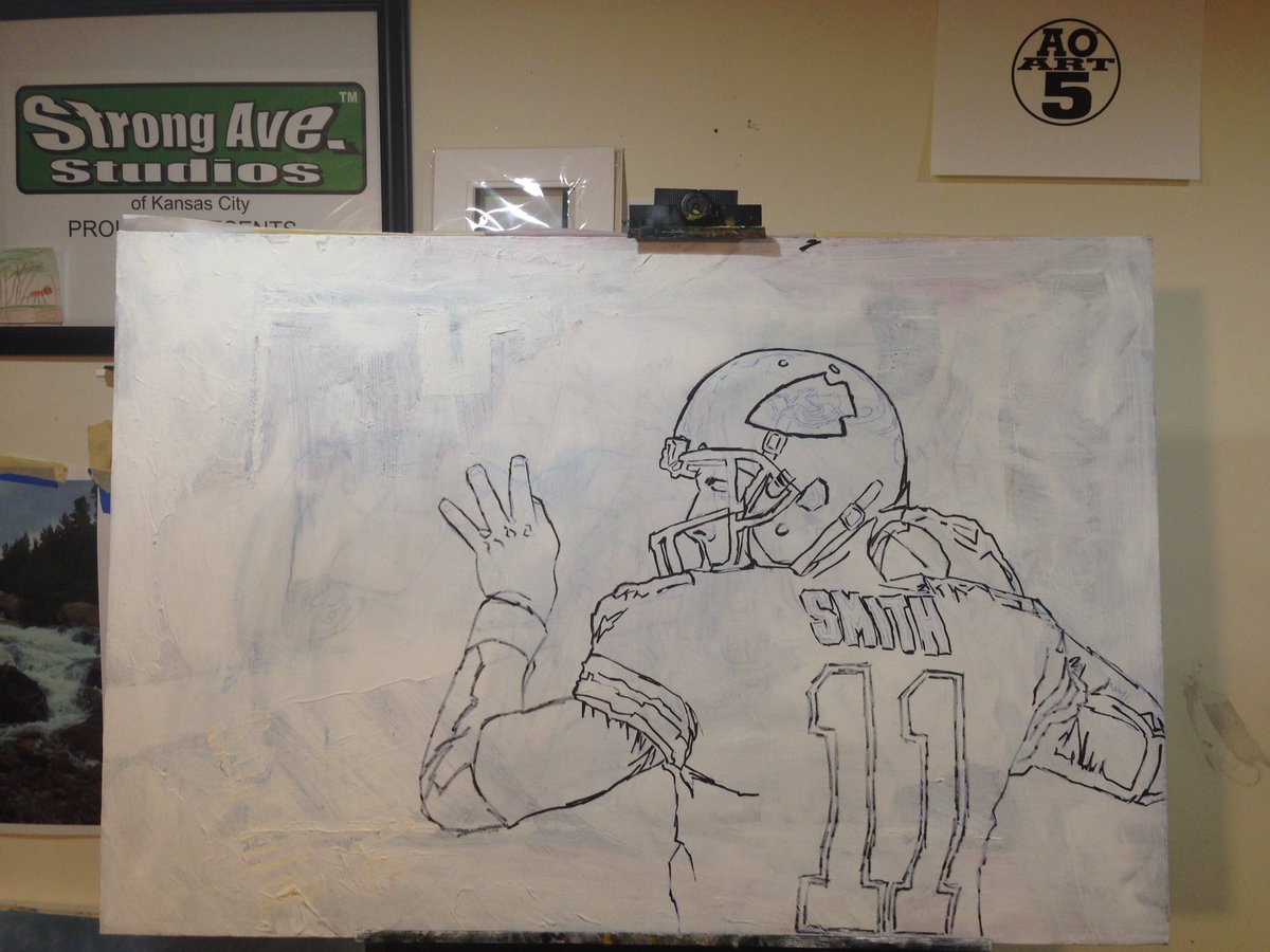 <a href="/KCComicCon/">KC Comic Con</a> over. Back to the studio. My #alexsmith piece, started!  One of 4 works in effect in the studio! <a href="/ChiefsReporter/">Chiefs Reporter</a> <a href="/lizbsmith11/">Elizabeth Smith</a> <a href="/AlthausEJC/">Bill Althaus</a> #chiefs #kc