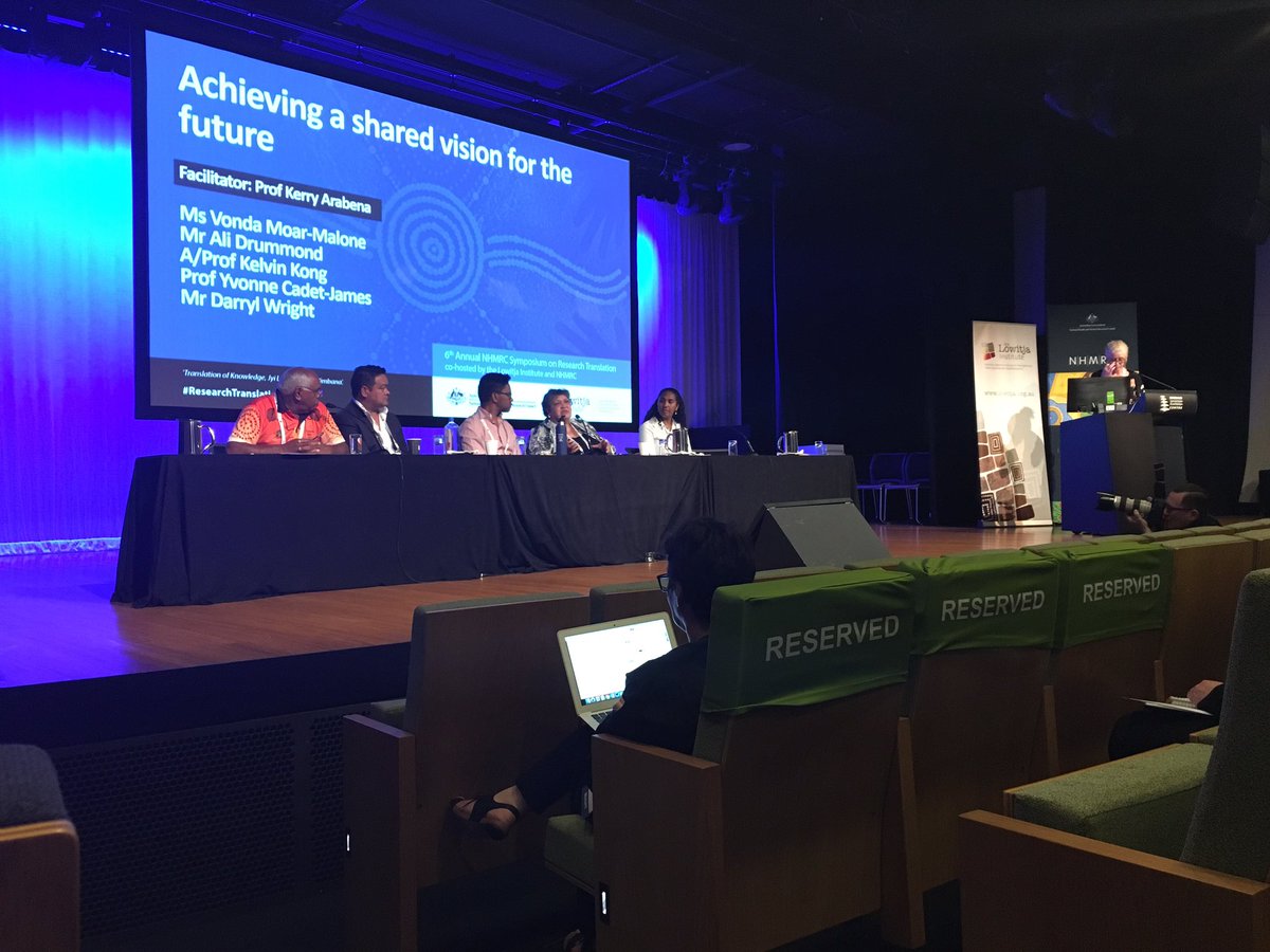 CariMcilduff's tweet photo. "We are standing on the shoulders of giants" "Aboriginal people are the oldest researchers in the world" #ReseachTranslation17 #strengthofindigenousknowledge #powerfultruths https://t.co/e6xPaV7QGe