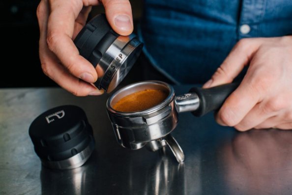 pullmanespresso's tweet photo. We make tools for all personal preferences and skill levels. The #PullmanPalmTamper fits both #BaristaOriginal and #PullmanBigStep bases to match your basket.
https://t.co/Ezp7tjWjHe https://t.co/MgLZHw9BxT