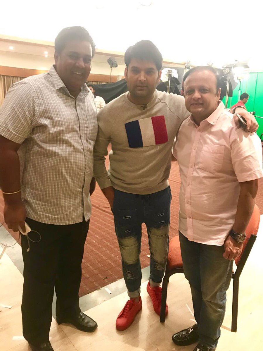 Asifbhamlaa's tweet photo. @TandonRaveena @KapilSharmaK9 @TheKanikakapoor @asifbhamlaa at #Bhamla #Foundation's #Children's #Day #celebrations with #Spastic kids and #kids from #Bandra https://t.co/W9UHHLMAme