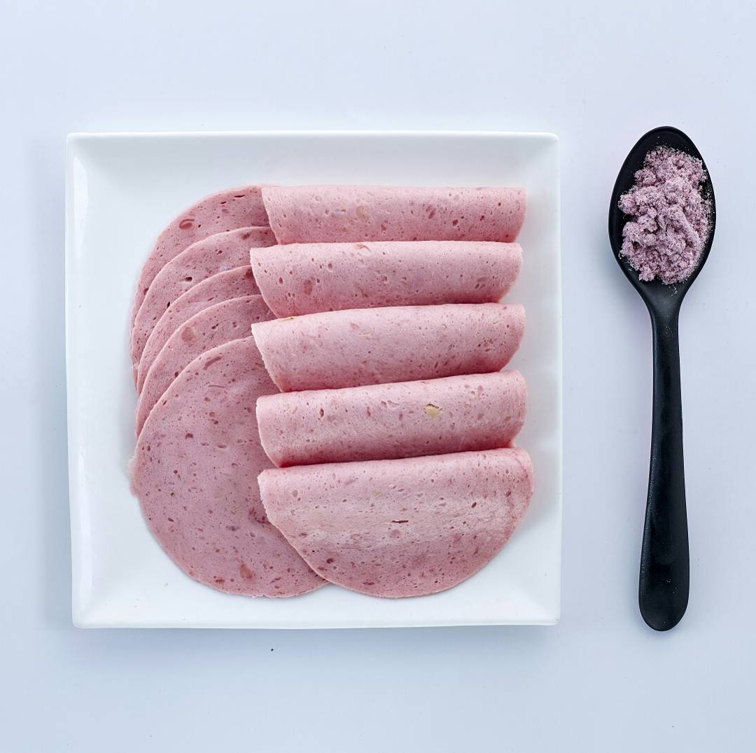 alffarms's tweet photo. Savour the cured, smokey flavor of our Pork Salami. Perfect for
your sandwich, in a salad or, just, on its own. Order from #Alffarms
https://t.co/IBEnCBagcx
#salami #pork #porklovers #porky #foodporn #foodgasm #mumbaifoodie
#foodie #FoodofInspiration #meat https://t.co/sAg3YWsHWn