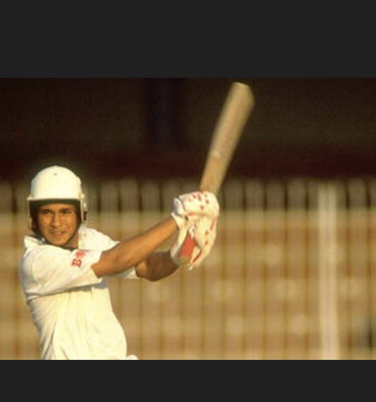 pushpakwal22's tweet photo. #Test_Debut vs Pak 15 Nov 1989 at National Stadium Karachi 😊#ThisDayThatYear @sachin_rt https://t.co/Ph6aQm277q