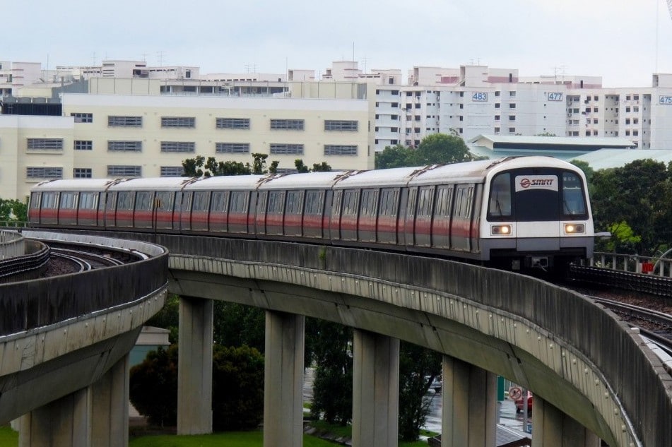 SGmiddleground's tweet photo. "Words, then delays, then collisions and casualties, then silence"
Does our rail operator have a communications problem (in addition to other, more obvious problems)?
https://t.co/9rUEFYNAWX https://t.co/jeRl2xqys2