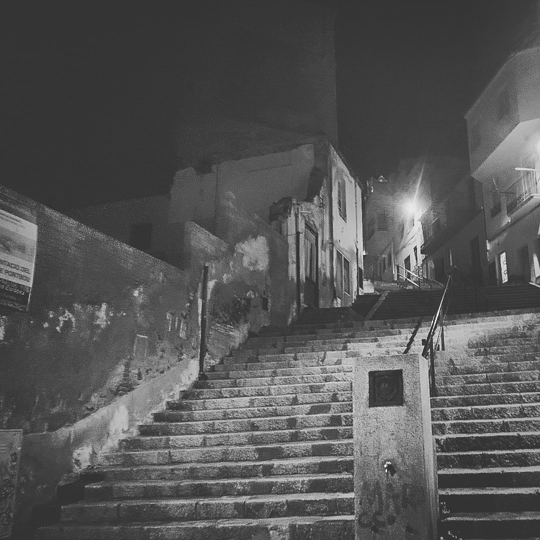 CluaSergi's tweet photo. #portbou #Catalunya #emporda #photooftheday #photography #blackandwhitephoto #FelizMiércoles #photoart #photoartist #photoshoot #photolovers #imagini #📸 https://t.co/O4p0BSZ4Qm