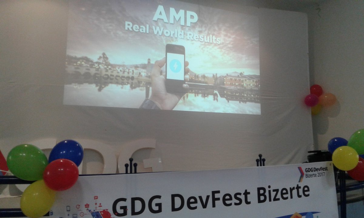 hala_mediouni's tweet photo. #GDG #GDGBizerte #DevFest #WTM #WTMBizerte #session #AMP https://t.co/PXR1hVxkXp
