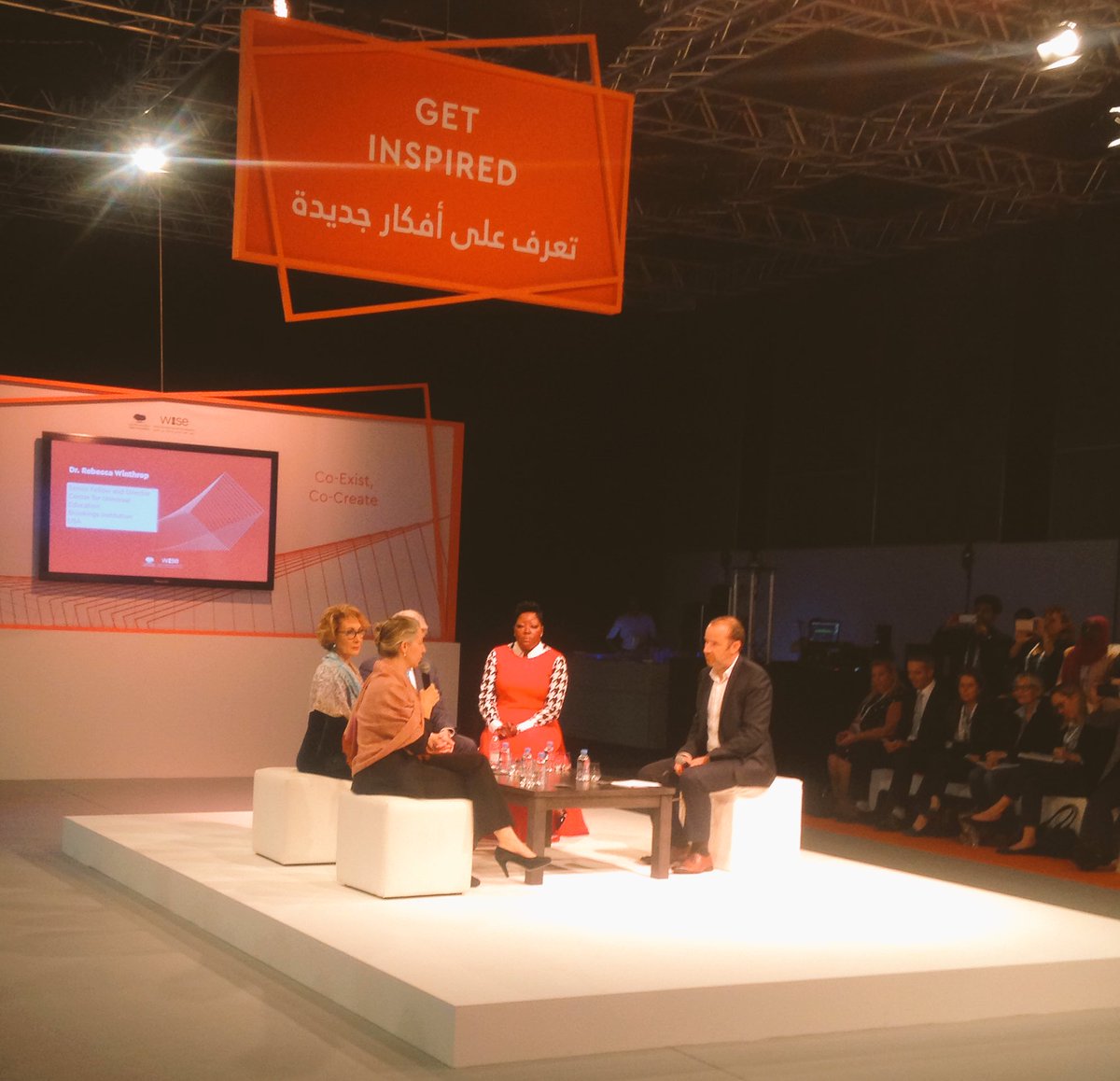 CEDH_Mx's tweet photo. Cómo formar ciudadanos globales para una convivencia inclusiva e intercultural que valore la diversidad? Académicos y profesionales discuten esta pregunta en el panel de #WISE2017 #educhat #ddhhchat https://t.co/lmZSR14XqE