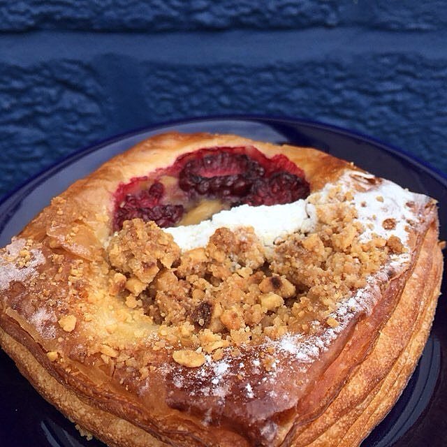 BBHallerton's tweet photo. Blackberry Crumble Danish with Caramel Custard is our #HumpDay treat 👌💙 https://t.co/Chp3gYfLKE