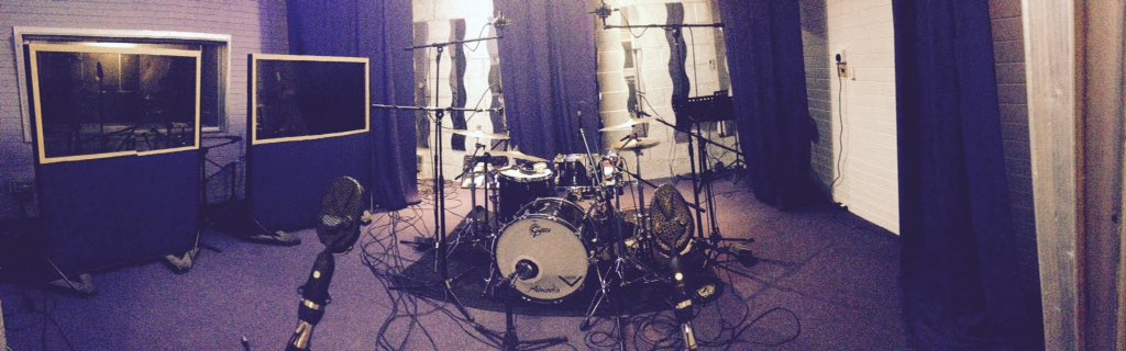 Pro2studios's tweet image. Recorded a beautiful @gretschdrums drum kit @Pro2studios with @andymappdrums . #pro2 #coles4038 #hybridmixing #onlinemixing