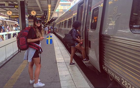 InterRailingPac's tweet photo. Travel pic of the day from Instagrammer @shavstn at Stockholm Central Station - ready for the next big adventure!
#interrail #interrailing #interrailingpackages #europe2017 #stockholm #clientpic #backpackingeurope #europe #backpacking #interrail2017 #europe2017 #adventure https://t.co/ONwTo4nozY