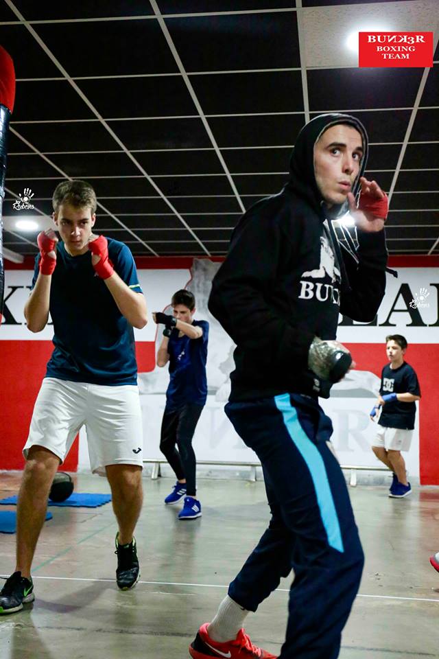 EuskoBox's tweet photo. #Boxeo Las escaleras con más pendiente no son las que suben al ring, sino las que bajan al gimnasio. Trabajo en #BUNK3R #Romo #Getxo #Bizkaia https://t.co/FUW5VC0wnL
