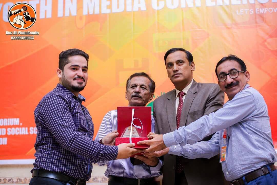 aajizjamali tweet media