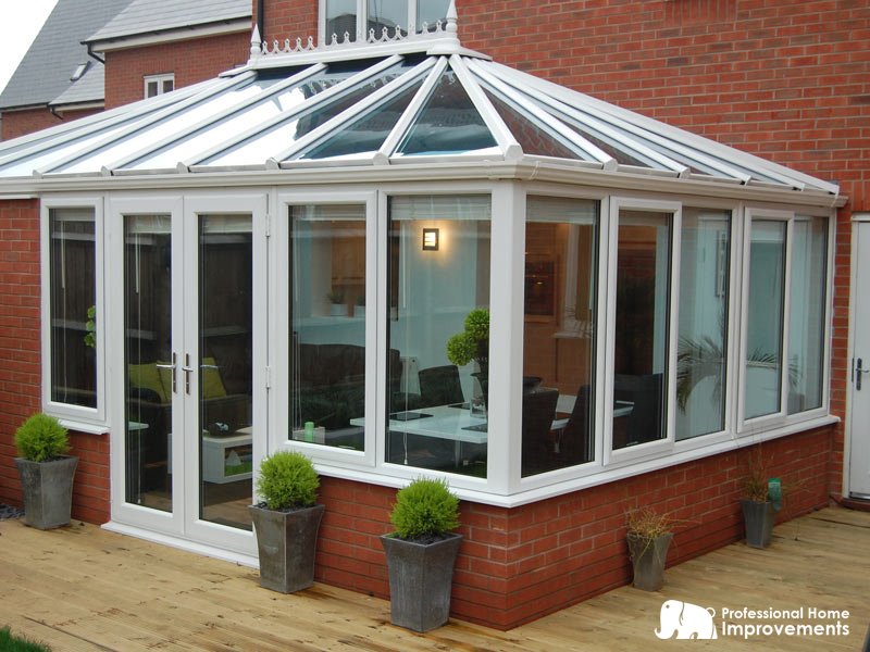 A well built, cosy conservatory is a great place to spend these colder months! ow.ly/yuA550f5dkB #homeimprovements #hertfordshire