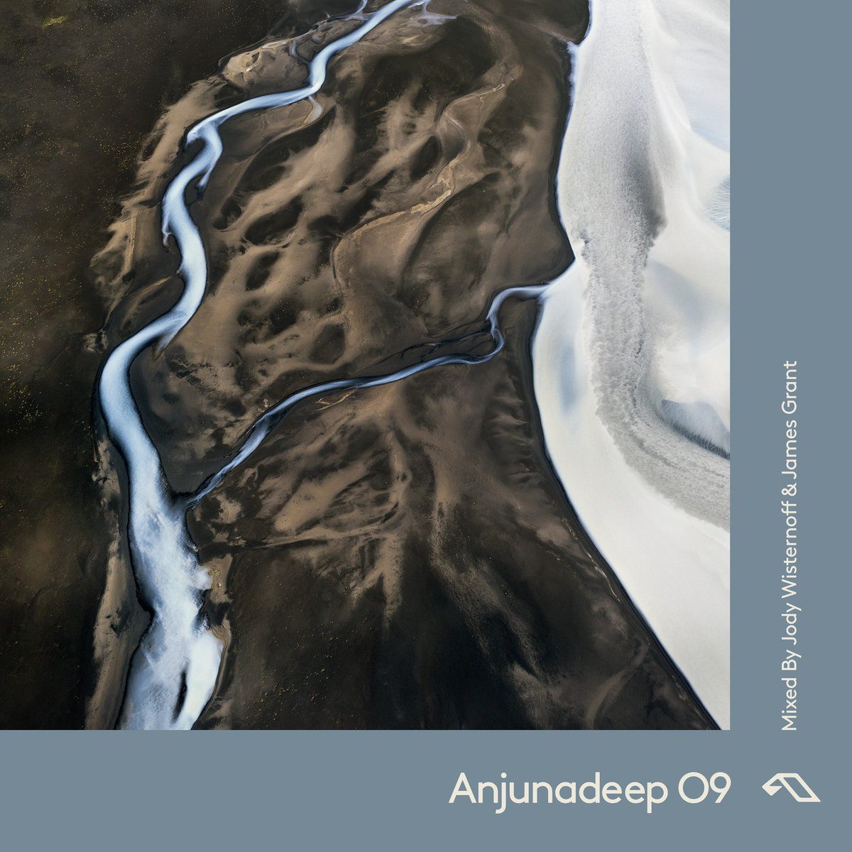 Submergemusic's tweet photo. Congratulations @merlin8thomas , @oxy_akshay and @urstrulyDharani - You guys have just bagged an @Anjunadeep limited edition T-shirt + a copy of the recently released #Anjunadeep09 compilation✌️😀🌈
Please DM your details so we can get in touch 👆#AnjunadeepIndia ❤️ https://t.co/YlOKw7xT50