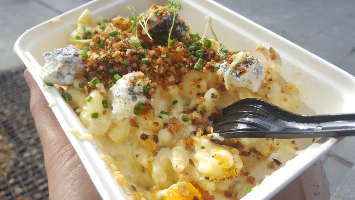Looking to fill your tummy with the tastiest street food Bristol has to offer this Thursday lunchtime? Then you might want to check this out.....<a href="/templeqmarket/">Temple Quay Market</a> ow.ly/YDJt30gzDN2 #Eatstreet #Market #Bristol