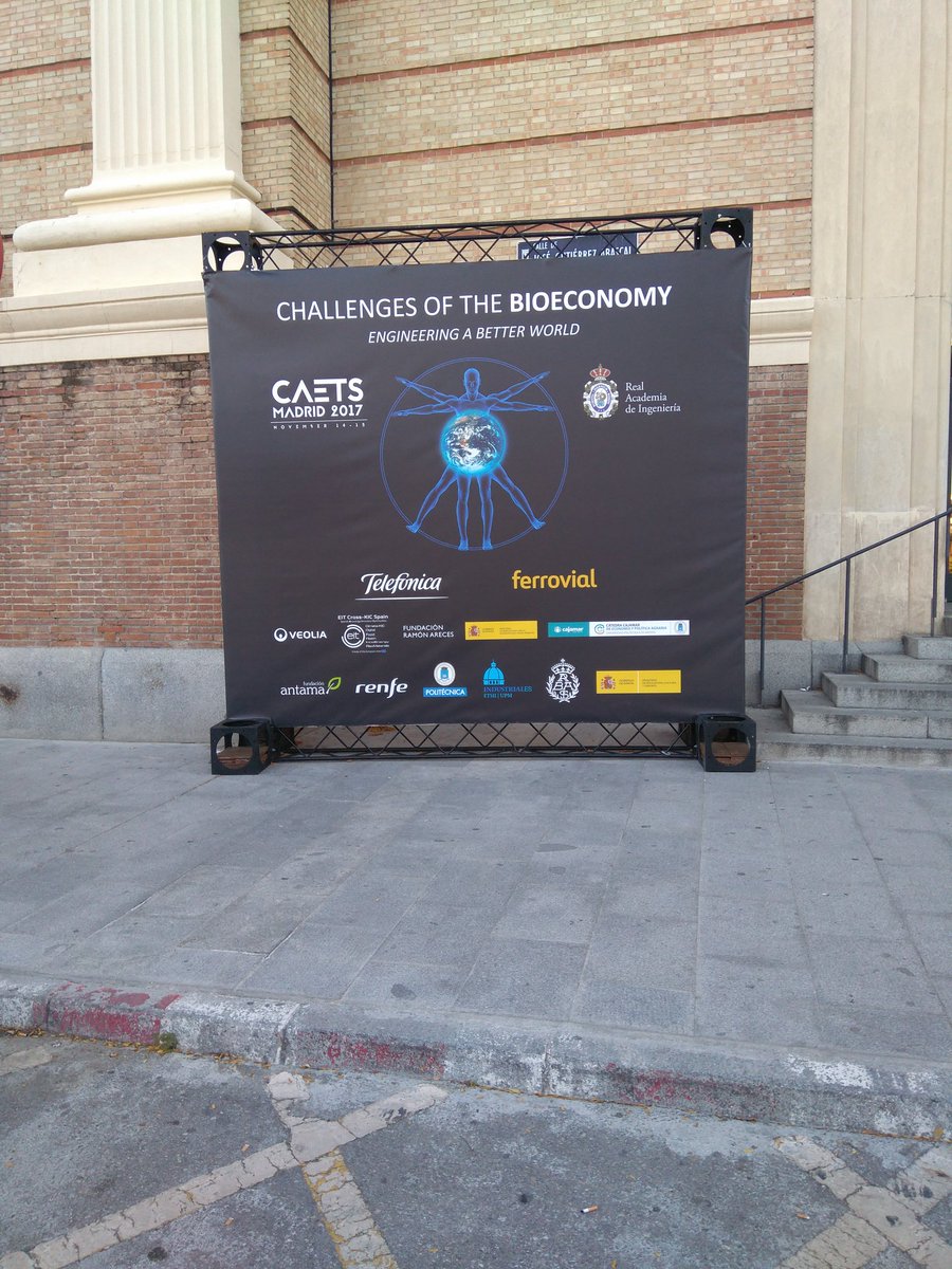 ClimateKICspain's tweet photo. #caets17 #Madrid opening 2nd day talking about the challenges of the #bioeconomy, we will introduce to a select audience of #engineers @EITeu #CrossKIC Spanish group. https://t.co/C2wEhE6uVC