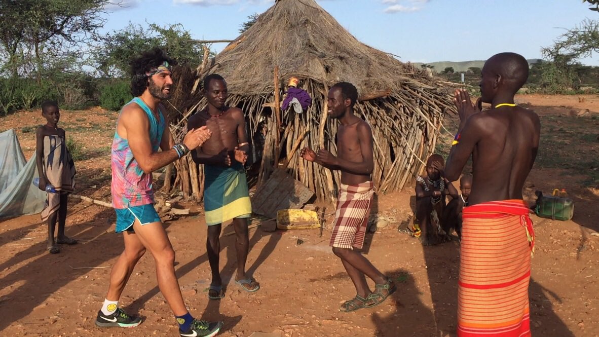 RaulGomez82's tweet photo. Empieza un nuevo Miércoles de #MaratonMan , hoy abandonaré a la inolvidable tribu de los Hamers y me adentraré en las zonas donde se forman los futuros campeones etíopes. A las 21:00 en @@cero !! #FelizMiercoles 😀 https://t.co/3qX41yJ9fw