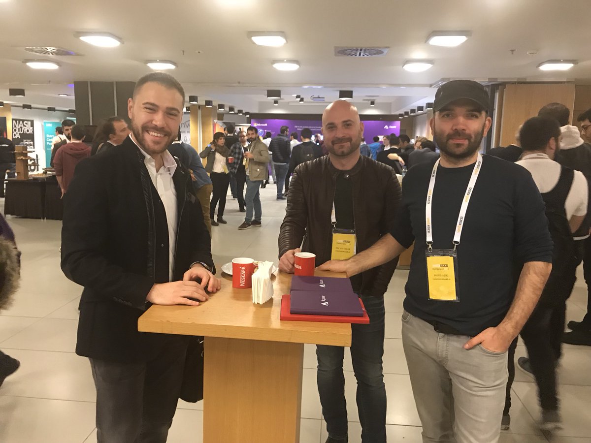 fundalina's tweet image. #Developer17’de #YapayTech ekibine rastladım 🤓 #ChatBot üzerine şahane çalışmaları var, yakın takibe almanızı öneririm 🎩
Yapay Tech Kurucusu Önder Barış Aşık ile, #Fintechtime 2017 Sonbahar Sayısında çok özel bir çalışma yapmıştık 🤳🏻