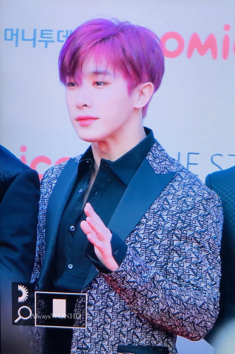AlwaysWonho's tweet photo. 171115 AAA
preview
#몬스타엑스 #MONSTA_X 
#원호 #WONHO 
@OfficialMonstaX https://t.co/bCYXQD3lJ8