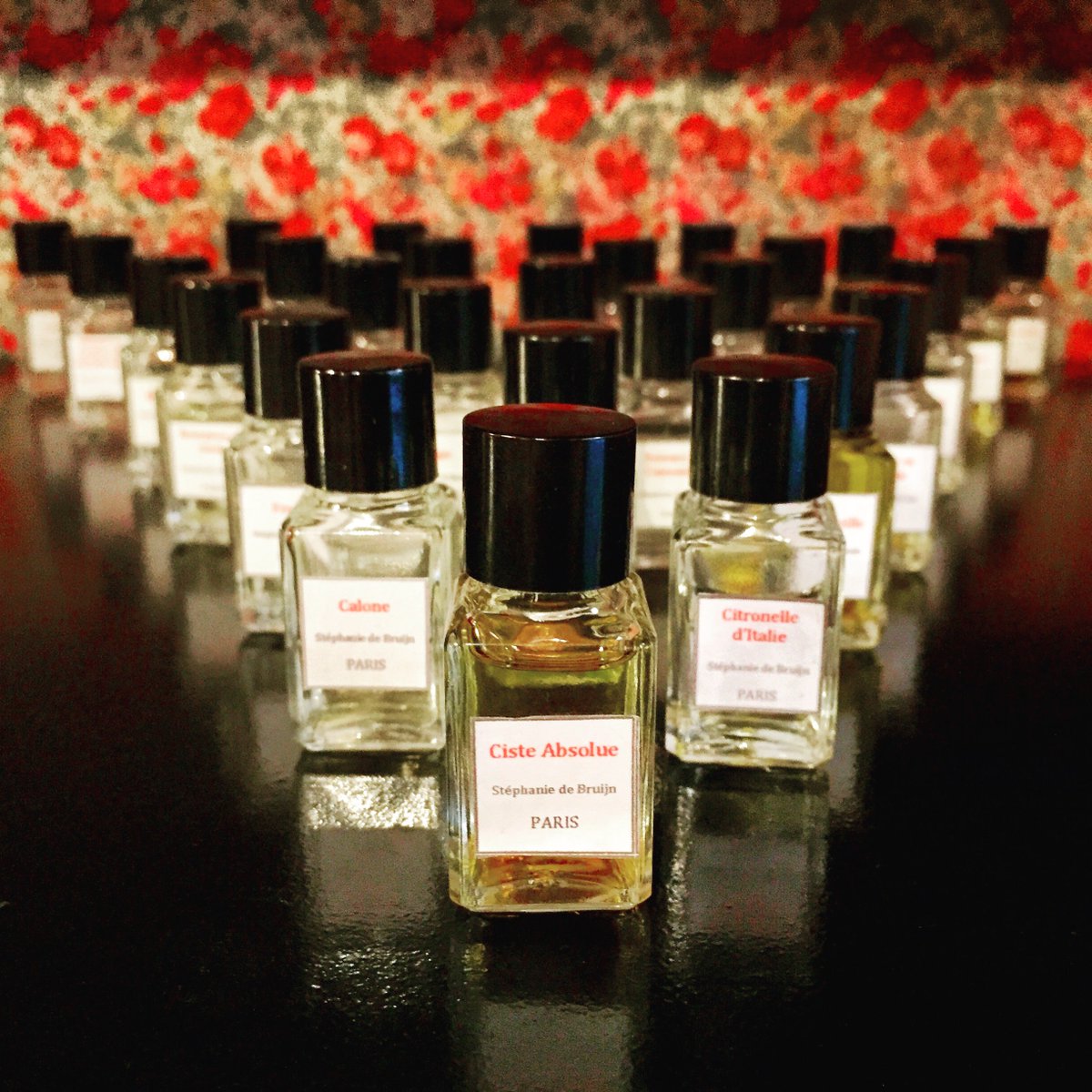 Having premium-quality raw material is the basis of our perfumes. Essences come from all over the world and are very precious, Oud from Laos or Cedarwood from Virginia or Rose from Iran. Be it ready-to-wear or custom-made, our fragrances are made of the best extracts.