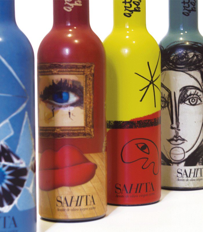 #Botellas con #Arte de <a href="/AOVE/">Rain</a> BY <a href="/lasahita/">Sahita</a> &amp; <a href="/cabelloxmure/">Cabello x Mure</a> goo.gl/gsGQ5F #diseño #innovación #AceiteDeOliva #packaging #vidrio