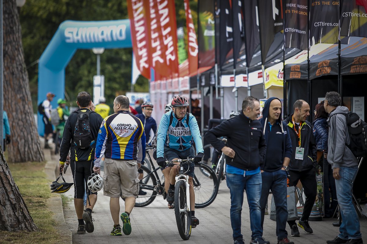 ProShopTest's tweet image. Il conto alla rovescia è iniziato ;) 
➖3⃣al debutto di @BikeShopTest in #Sicilia ! 🏝️🚵🚴‍♀️🚴🚵‍♀️
Ecco tutte le #INFO per trascorrere un super #weekend di #test bike 😎bit.ly/2iVNr8w