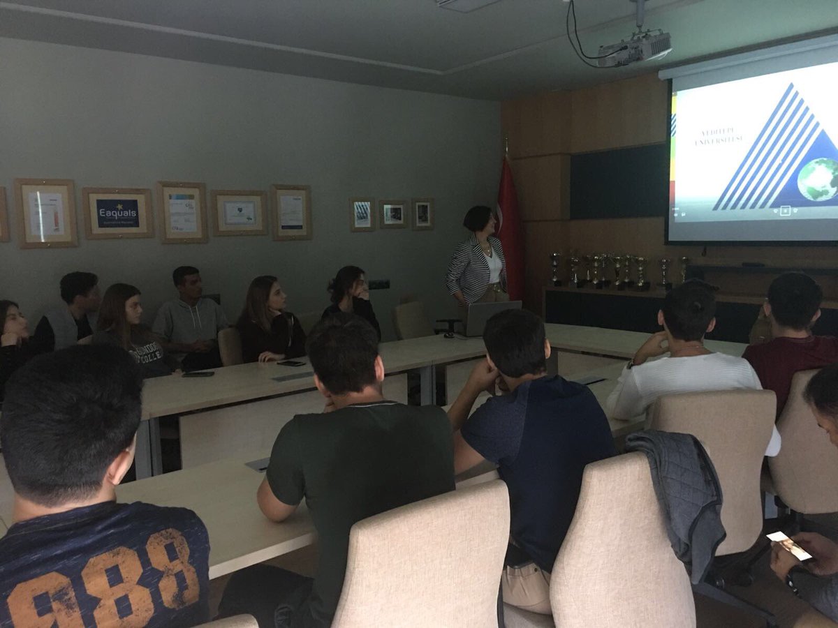 Akademisyenlerimiz ülkemizin dört bir yanında üniversite adaylarıyla buluşuyor.. #YeditepeAnadoluda2017 <a href="/YeditepeUni/">YeditepeÜniversitesi</a>
