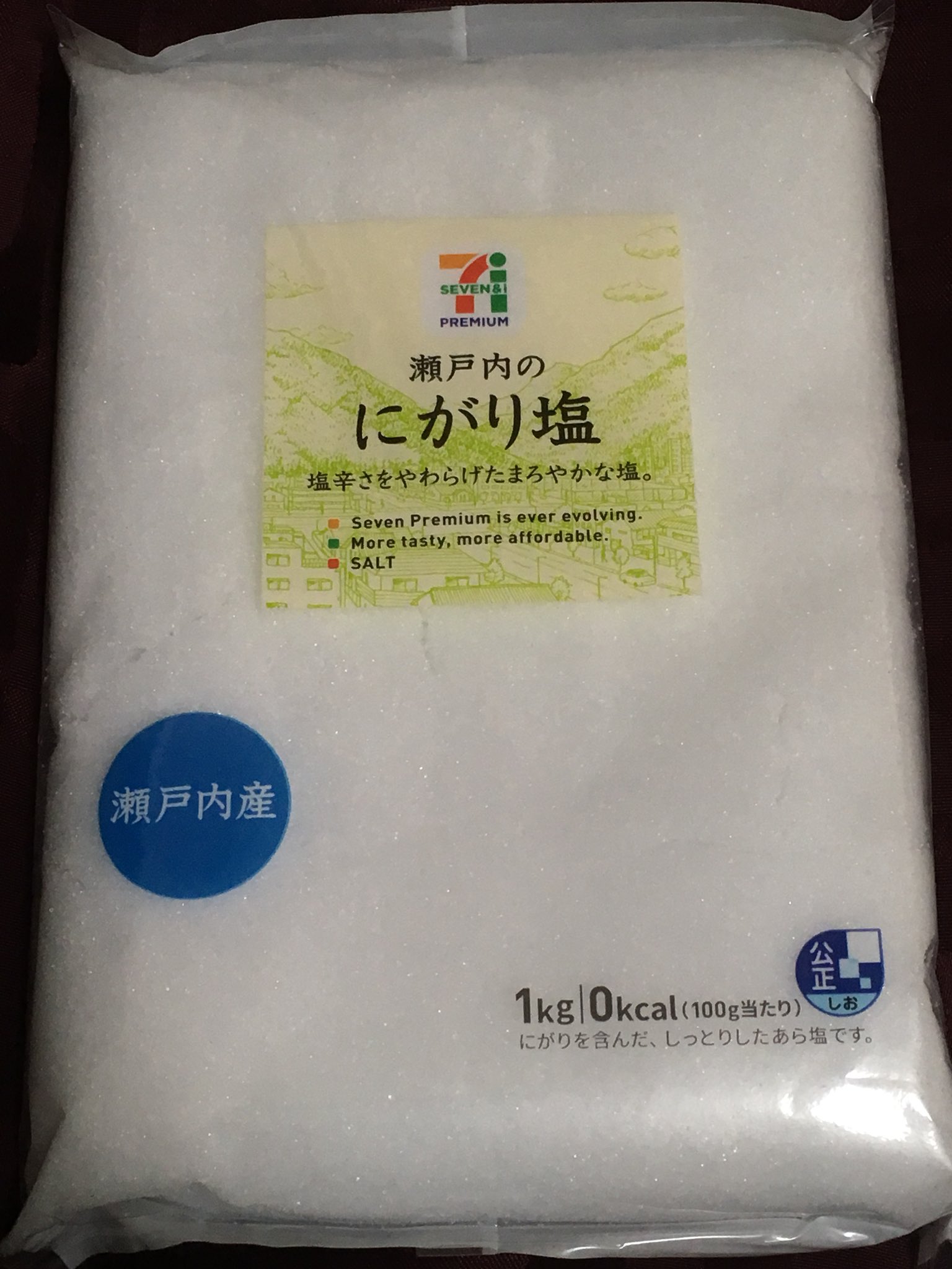 X Tru2 塩を補充 金魚はデリケート 水質が変わるから同じ塩が良いと聞き あの日金魚 の命を救ってくれたセブンプレミアム瀬戸内のにがり塩を購入 ざっくり粗塩のくくりしか気にしていなかったが各社栄養成分表示が微妙に違う事に気づかされる