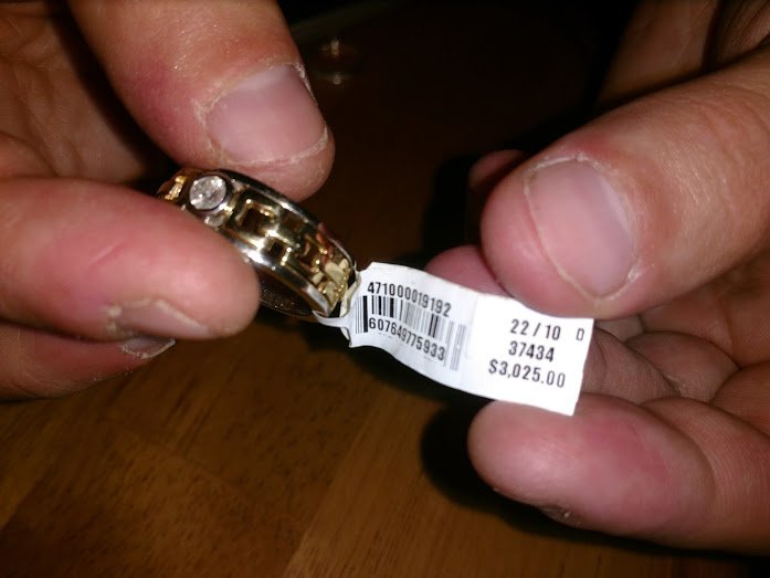 TheReal_MayheM's tweet image. i grind hard n i spend bandz n i get my jewelry custom made rings bracelets and chains i aint wit that fake shit fuck out my face I Rock Yellow Gold And White Gold .I Bought 5 rings n 4 chains n a watch n new gear . 
#Stackup #MoneyMen #PPP #KS #MGM #MoneyMenLifeStyle #KAH