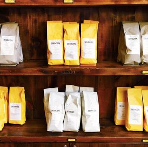 DevocionUSA's tweet image. We love you and our coffee, that's why we want to give you a chance to have our coffee in the comfort of your home! Come visit us or check our website for information about our subscription options here goo.gl/4ma8a1

📷 - olieorganicoils​​

#Devocionfresh