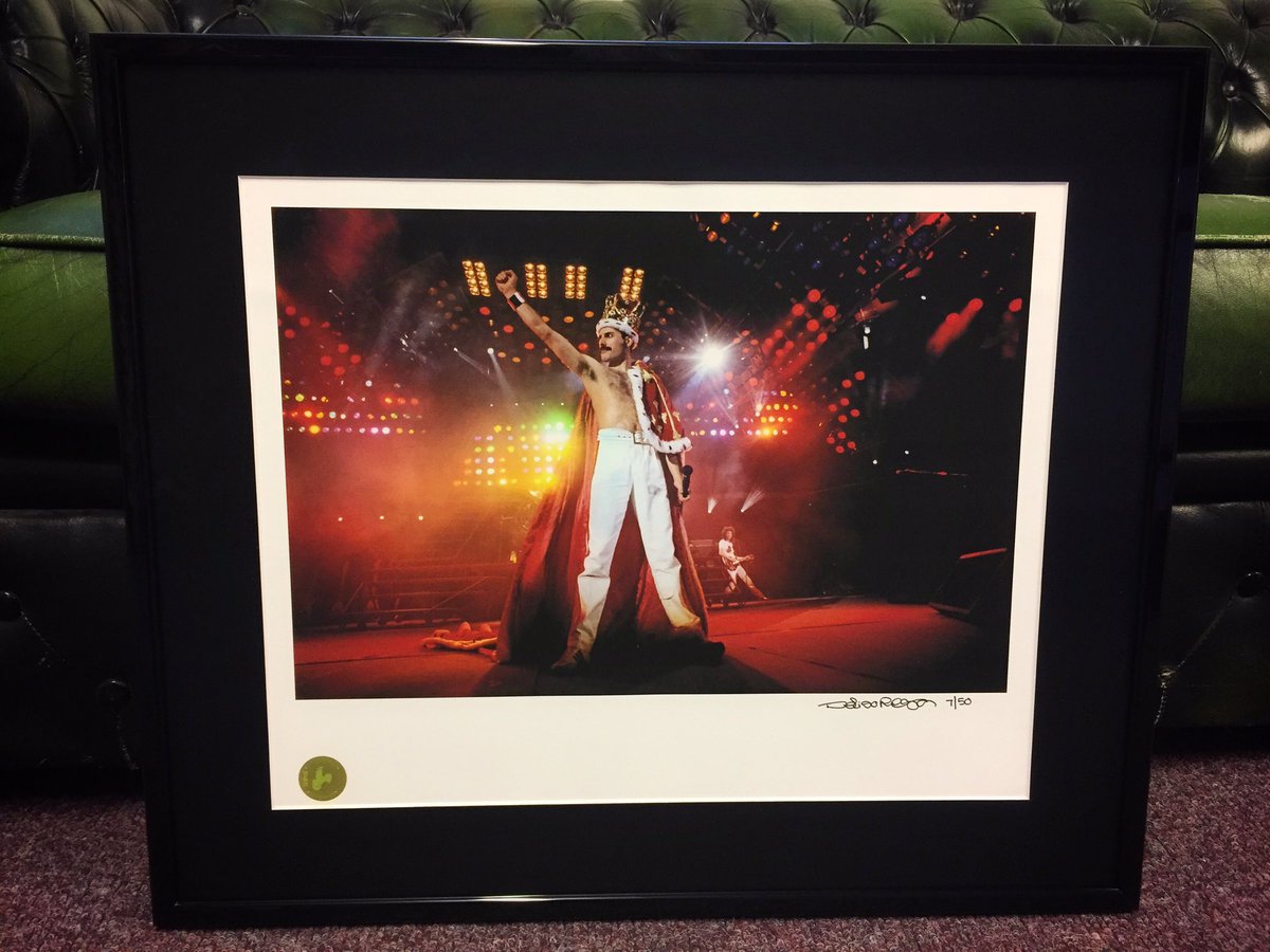 NorwichFraming's tweet photo. Such an awesome photo it would be shame not to share! We would love to frame more like this one from Off Beat Lounge. #freddiemercury #queen #frame #denisoregan https://t.co/T0CF5BIYp2