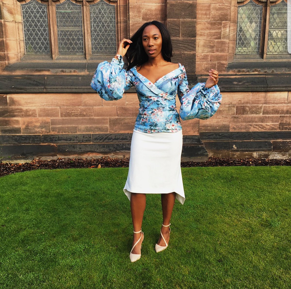 TITIBELO_'s tweet photo. ๐๐๐
@abskishills is a such a Beautiful Wedding Guest #InThatTITIBELOBlouse!
2Sets available on sale in Small and Medium.
#BuyNigerian #WearNigerian #TITIBELO #FloralPrint #WeddingGuest #BubbleSleeve https://t.co/BSGQk0fBNj