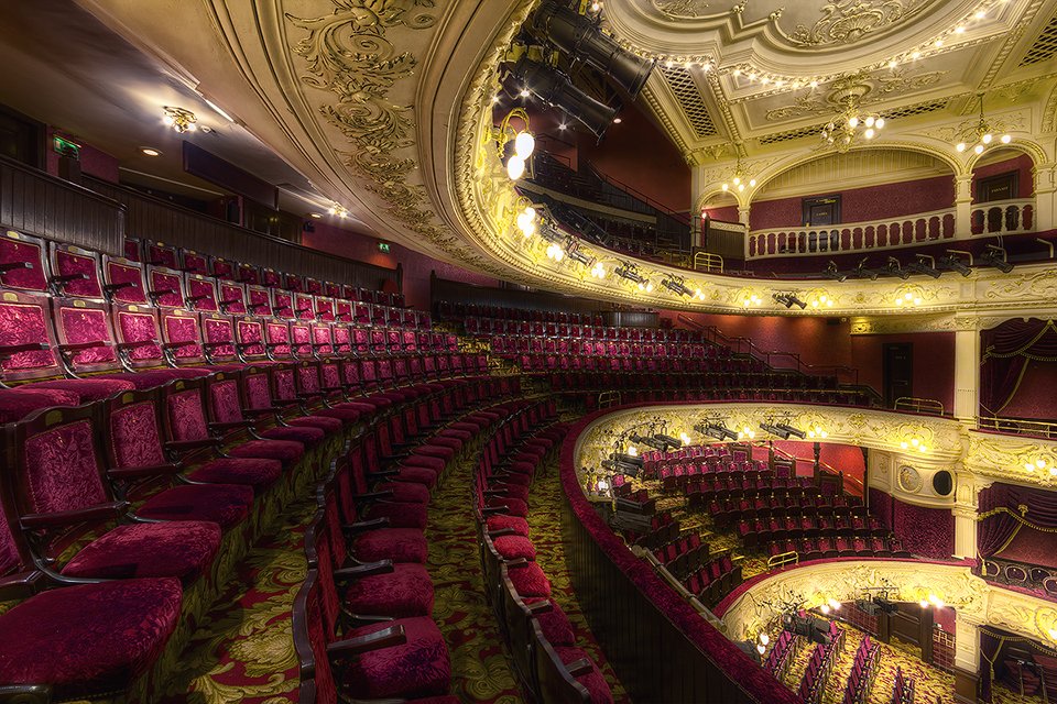 TheatreRoyalNew's tweet image. Happy #LoveTheatreDay