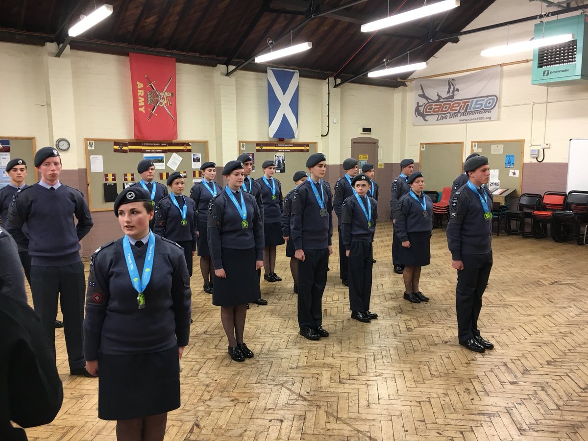 NFMarathon's tweet photo. A truly inspiring evening with @1308AirCadets 2515 and 1216 Squadrons π thanks for all your support at #nfm2017 π³π²a real insight into what these guys + girls get up to, very impressive #thankyou https://t.co/mDIVsyfUXn