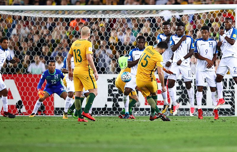 超ワールドサッカー 速報 W杯大陸間po 2ndレグ オーストラリア 3 1 ホンジュラス オーストラリア ジェディナク 後9 ジェディナク 後27 Pk ジェディナク 後40 Pk ホンジュラス エリス 後49 2戦合計3 1で オーストラリア代表の4大会連続5