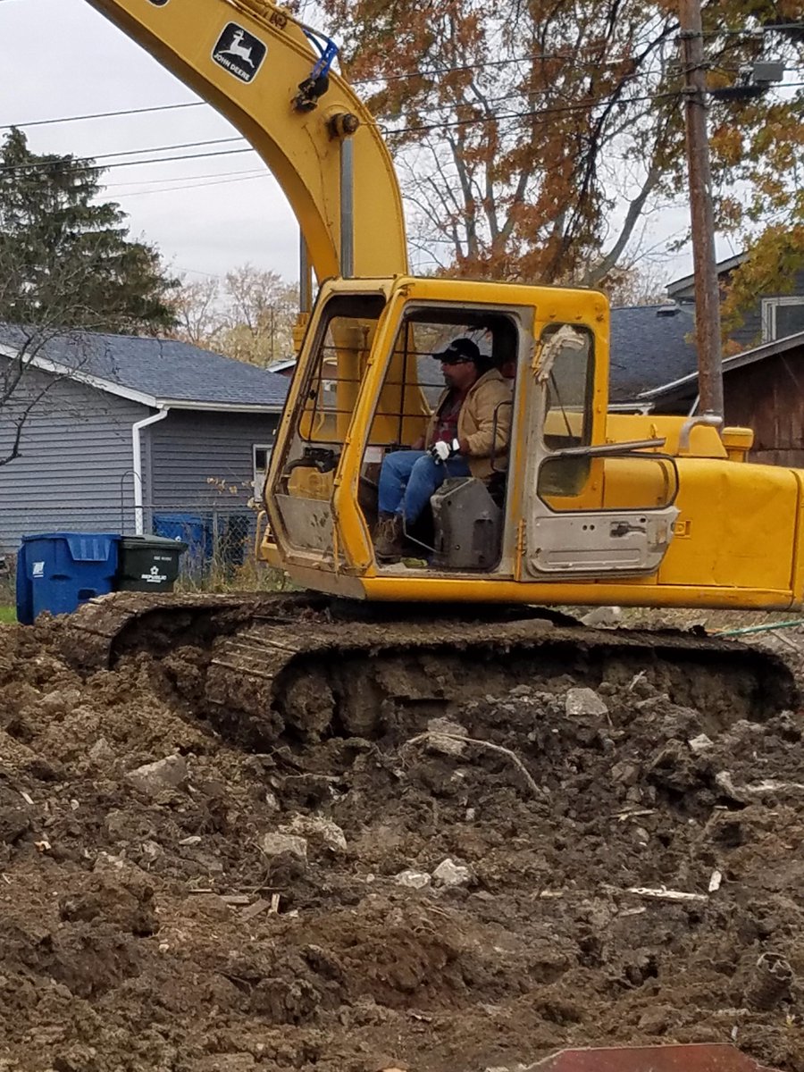 Dad operating the excavator! #demolishen #aihealthsolutions #familycompany #familygoals